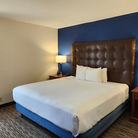 Heritage Inn & Suites St Louis Fenton, Trademark By Wyndham Eksteriør billede