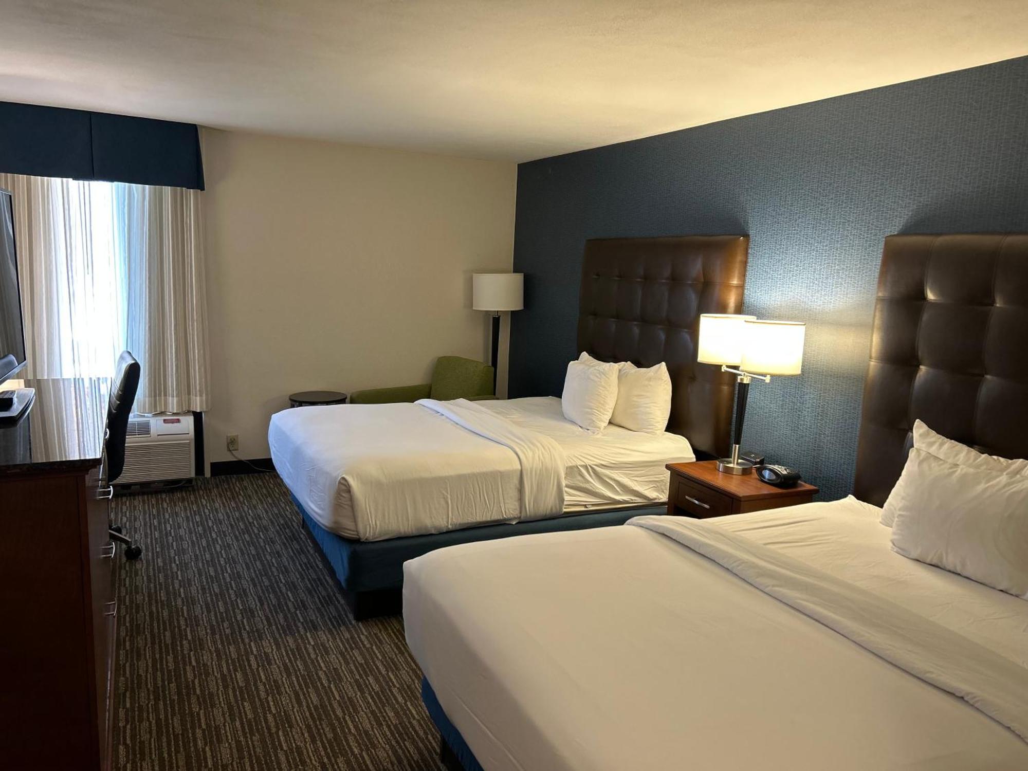 Heritage Inn & Suites St Louis Fenton, Trademark By Wyndham Eksteriør billede