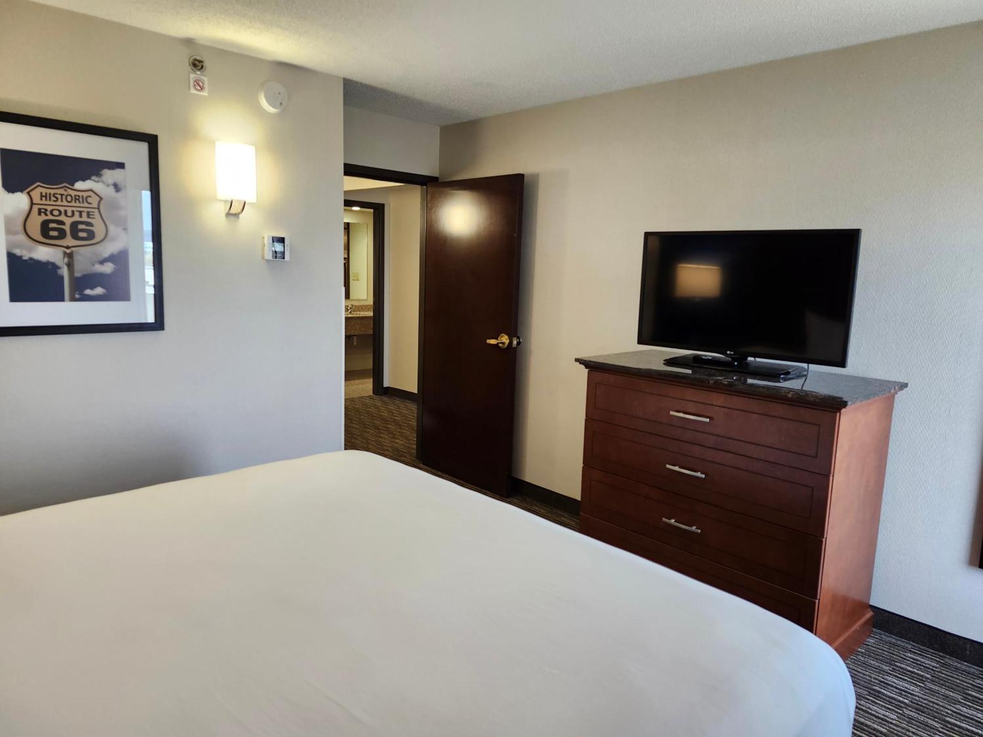 Heritage Inn & Suites St Louis Fenton, Trademark By Wyndham Eksteriør billede