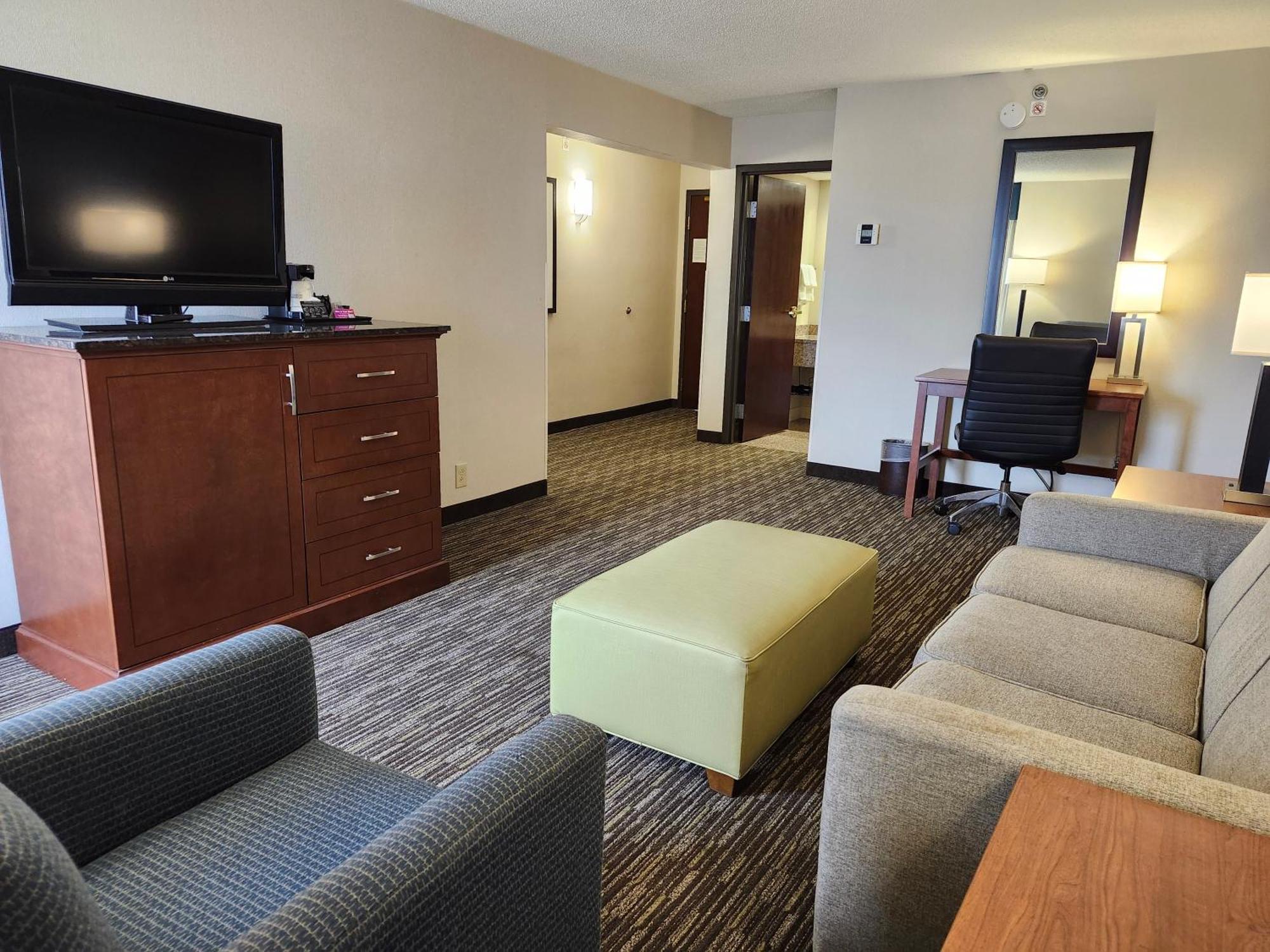 Heritage Inn & Suites St Louis Fenton, Trademark By Wyndham Eksteriør billede