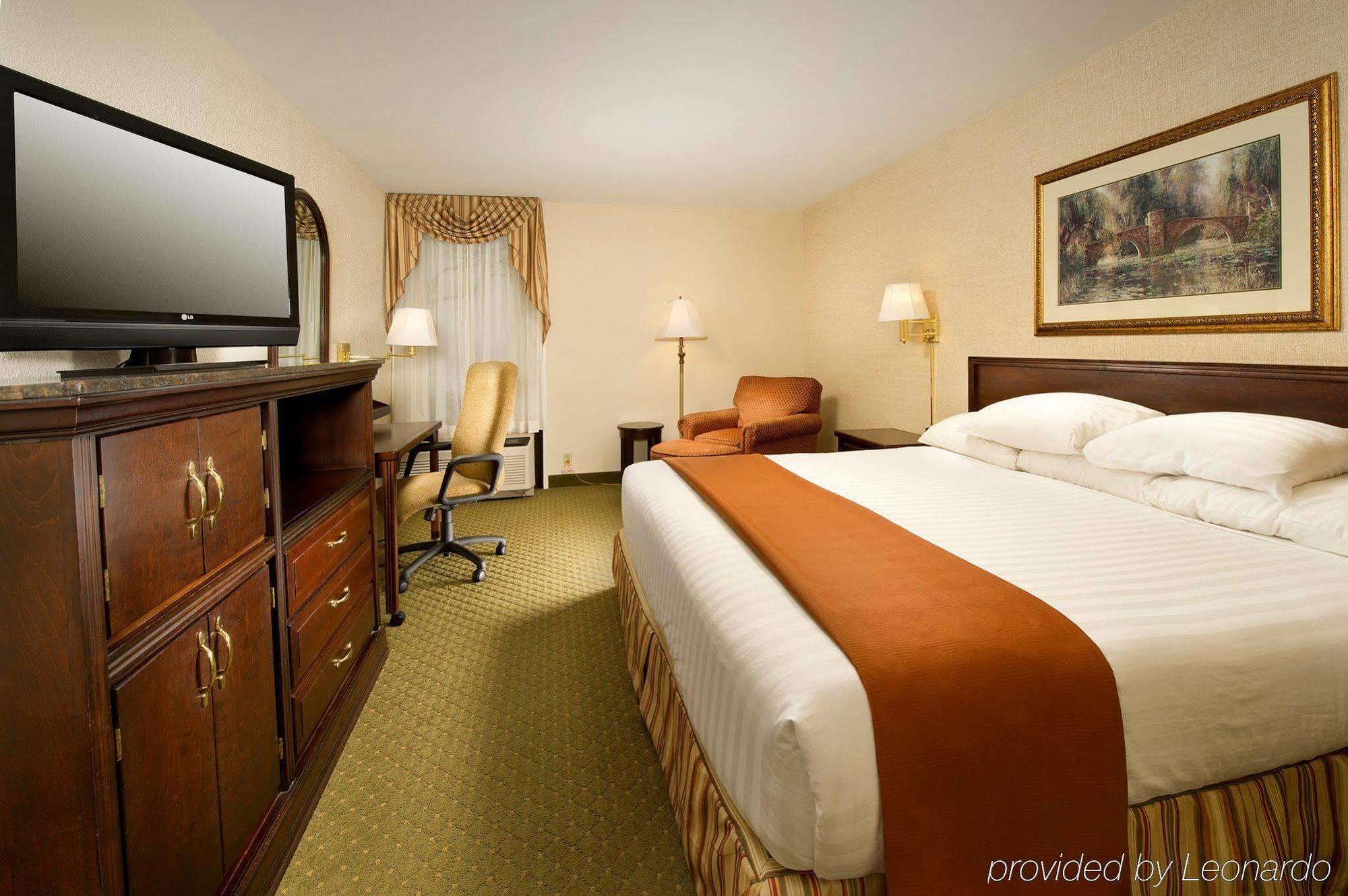 Heritage Inn & Suites St Louis Fenton, Trademark By Wyndham Eksteriør billede
